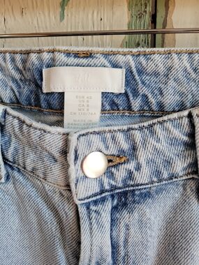 H&M Faded Light Blue Denim Jeans